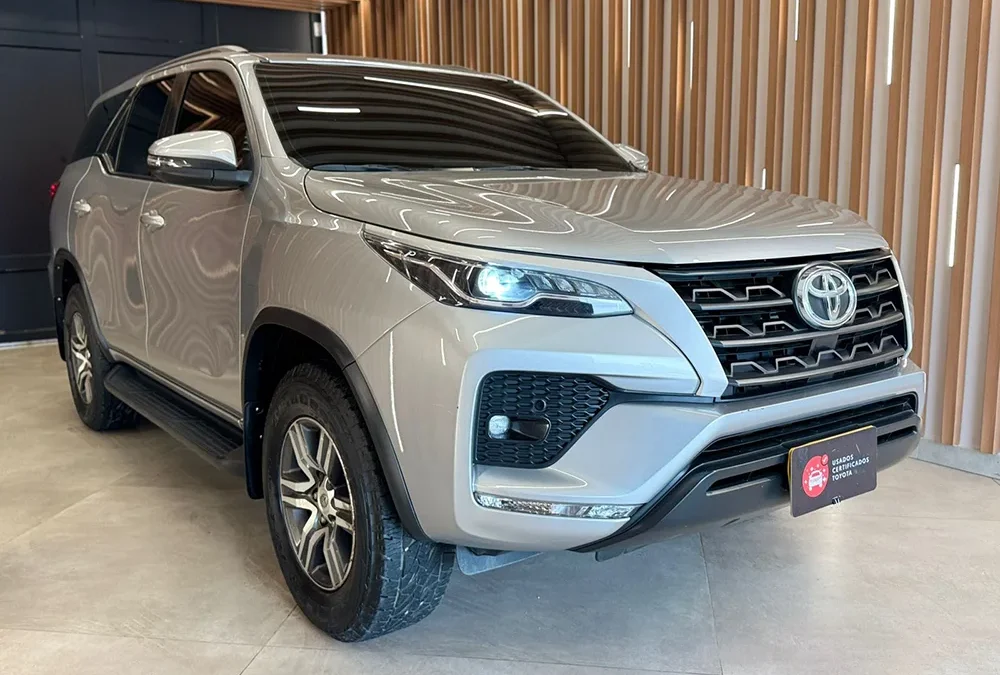 Toyota Fortuner Diesel SW4 SR 2021 