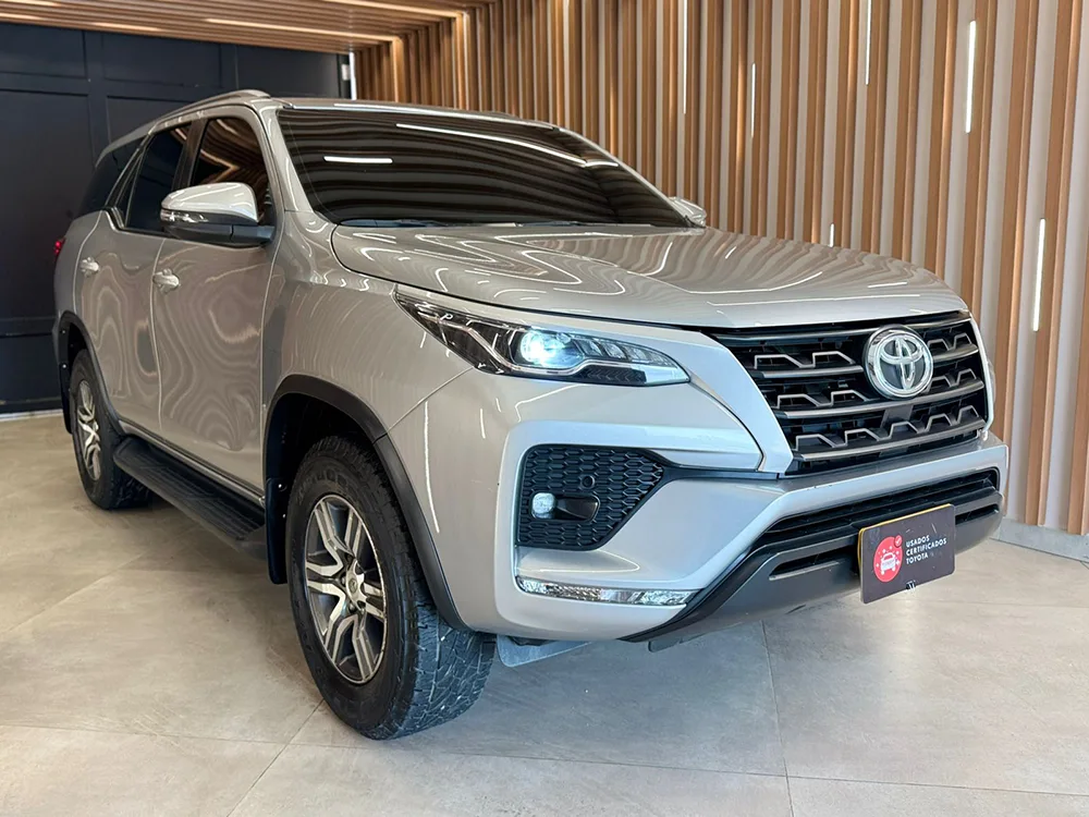 Toyota Fortuner Diesel SW4 SR 2021 